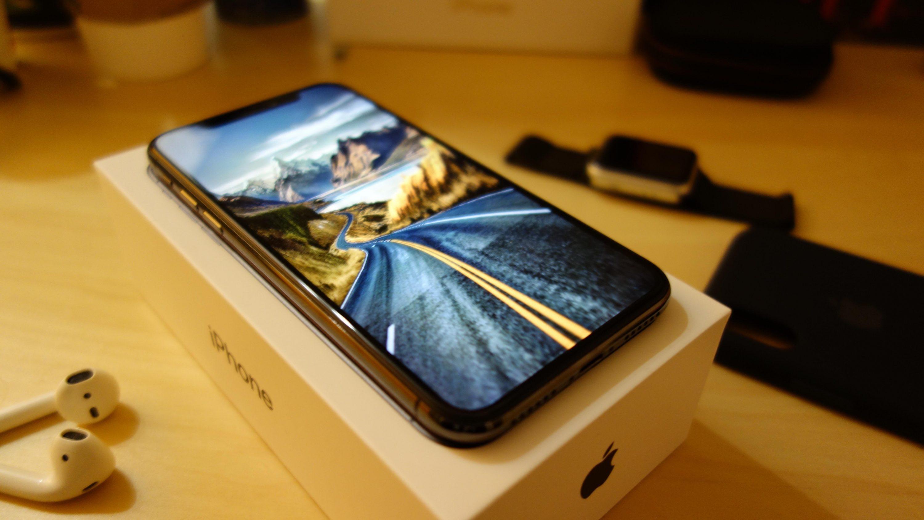 نقد و بررسی آیفون 10 (آیفون X) اپل - Apple iPhone X