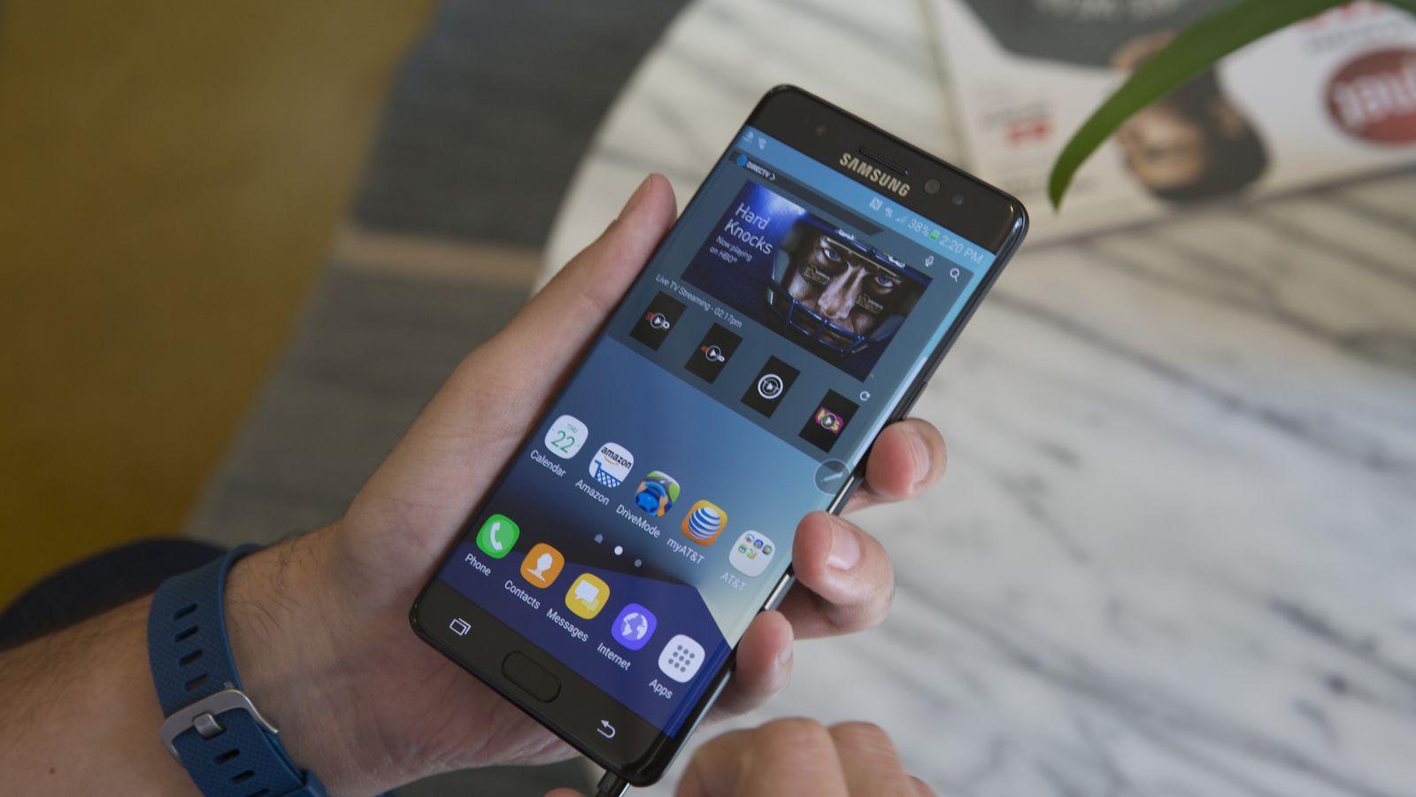 تماشا کنید : توضیحات سامسونگ درباره گلکسی نوت 7 - Galaxy Note 7
